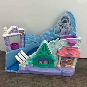 Frozen-Themed Little People Playset